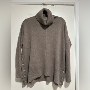 Max Studio Sz: M cowl neck Taupe 2Ply Cashmere Sweater Button Detail 3/4 Sleeve.